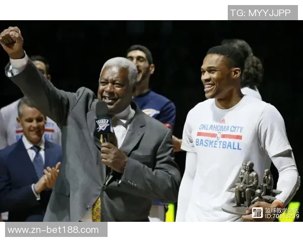 媒体人感慨本场比赛如去年字母击败雷霆文班与他同为历史级怪物