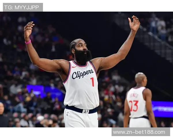 哈登称赞大洛防守助力球队四连胜强调攻防相辅相成的重要性